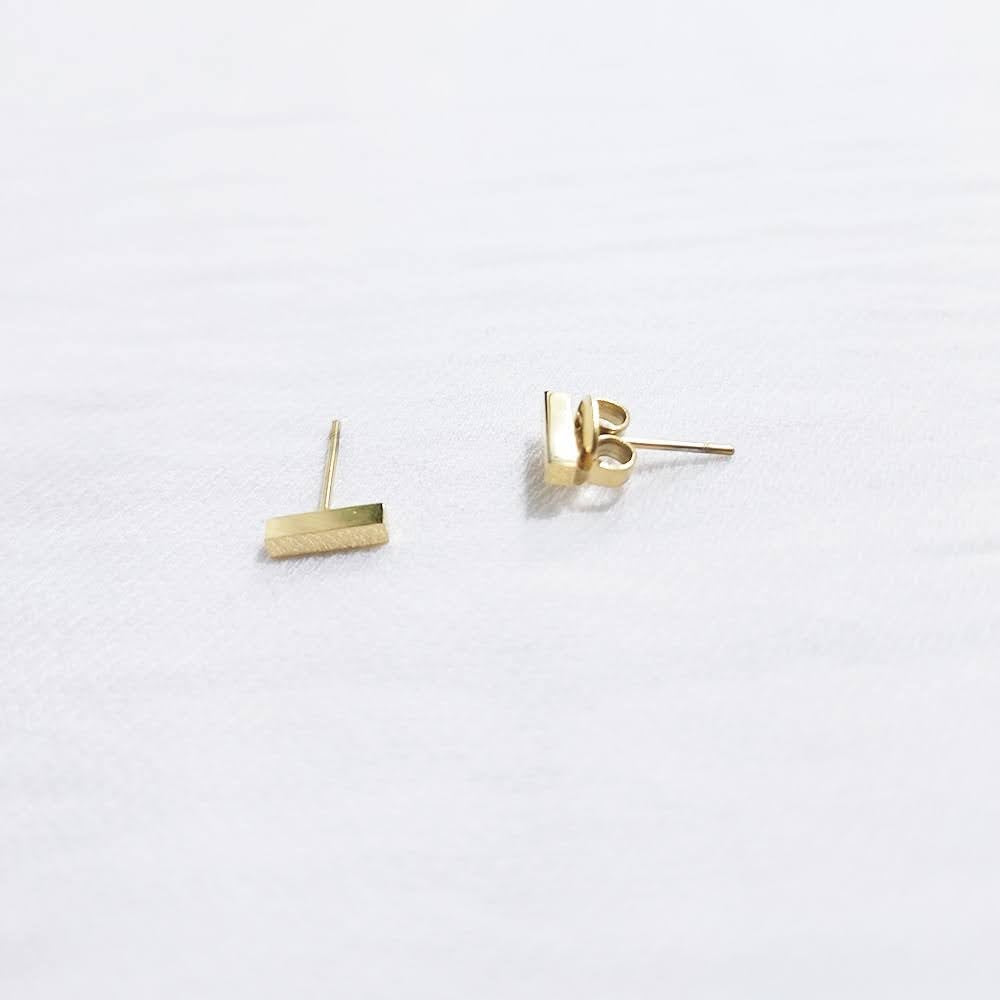 Line earring