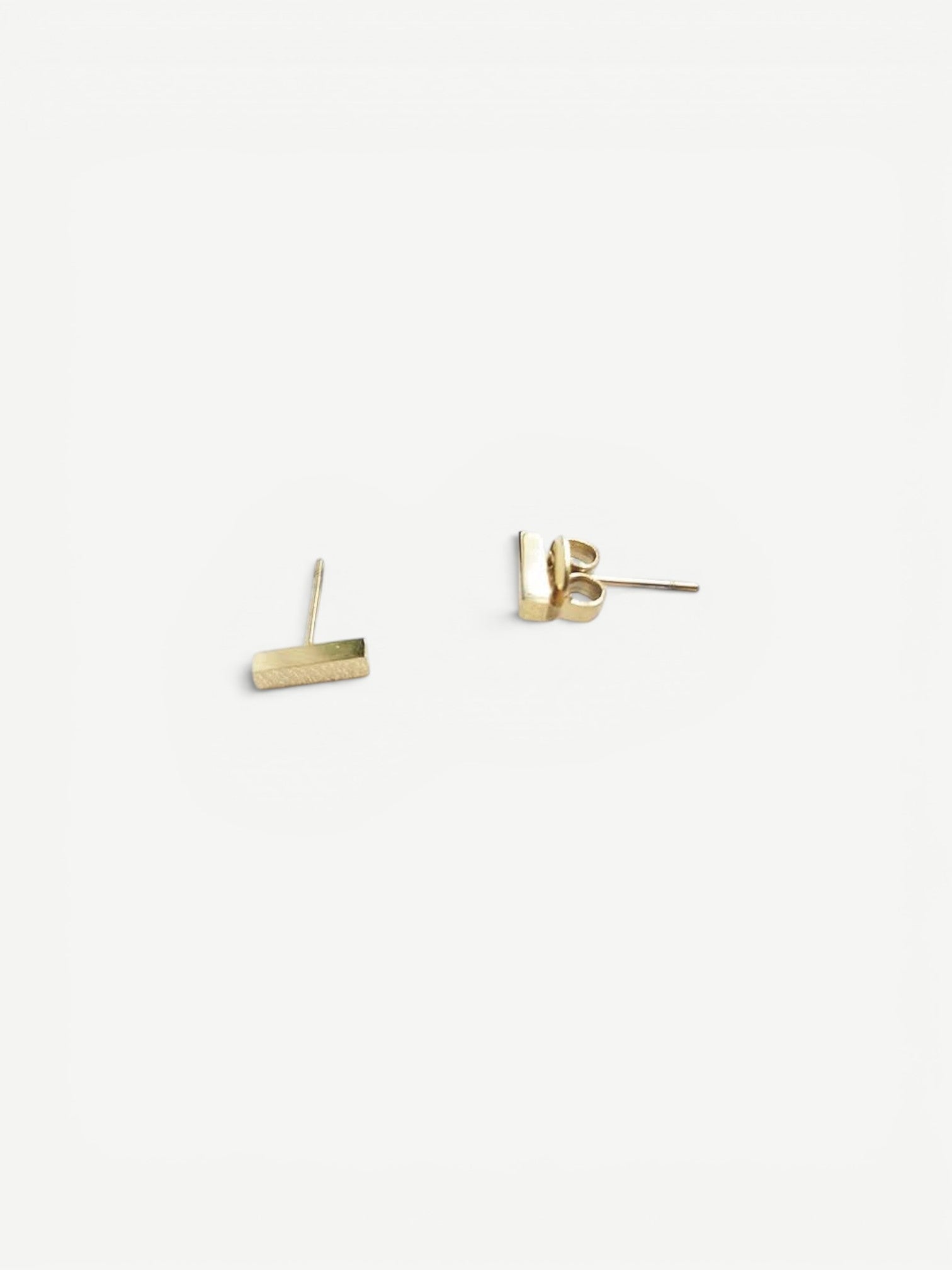 Line studs