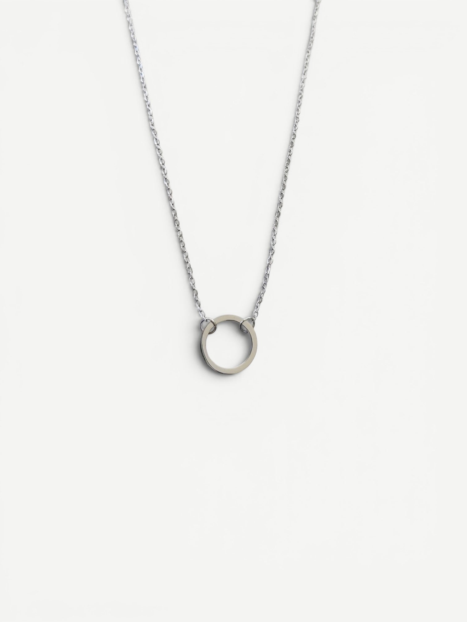 Circle necklace